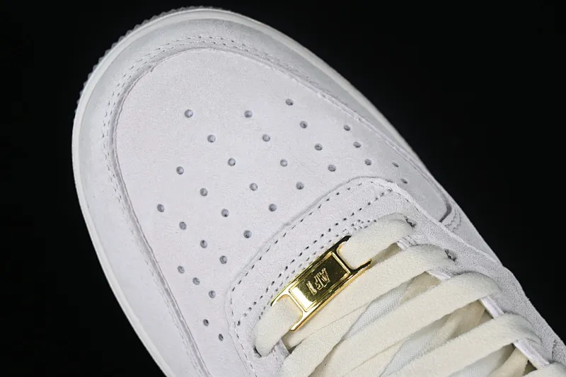 All categories Nk Air Force 1 Air Force series Nk Air Force 1 Mid Air Force mid-top Nk Air Force 1'07 Mid small hook gray suede Air Force One mid-top casual sneakers KG3031-012